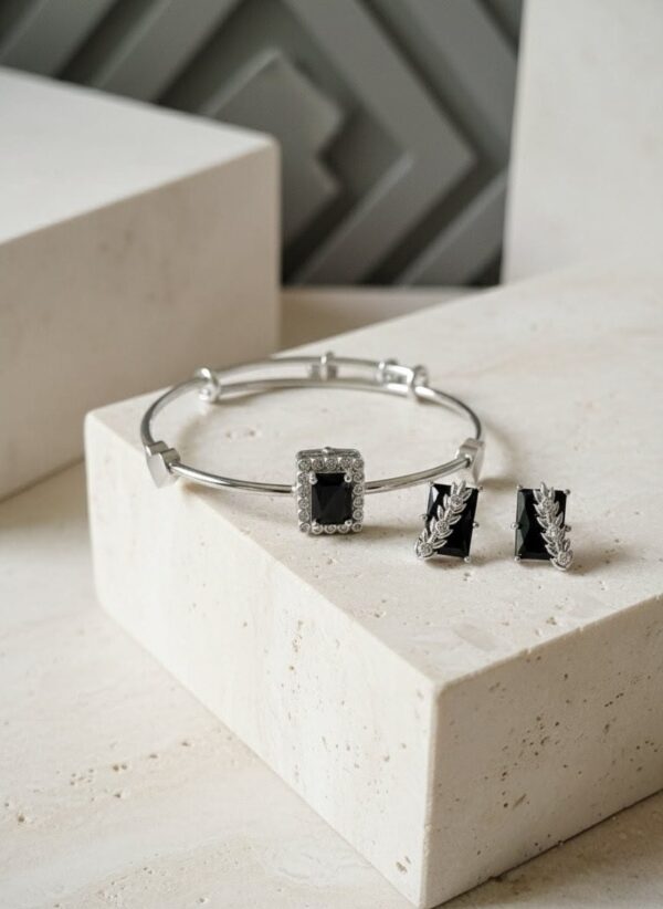 WhatsApp Image 2025-12-30 at 11.06